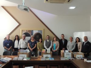 UNIARAXÁ contribui para acervo literário de Instituições de Araxá